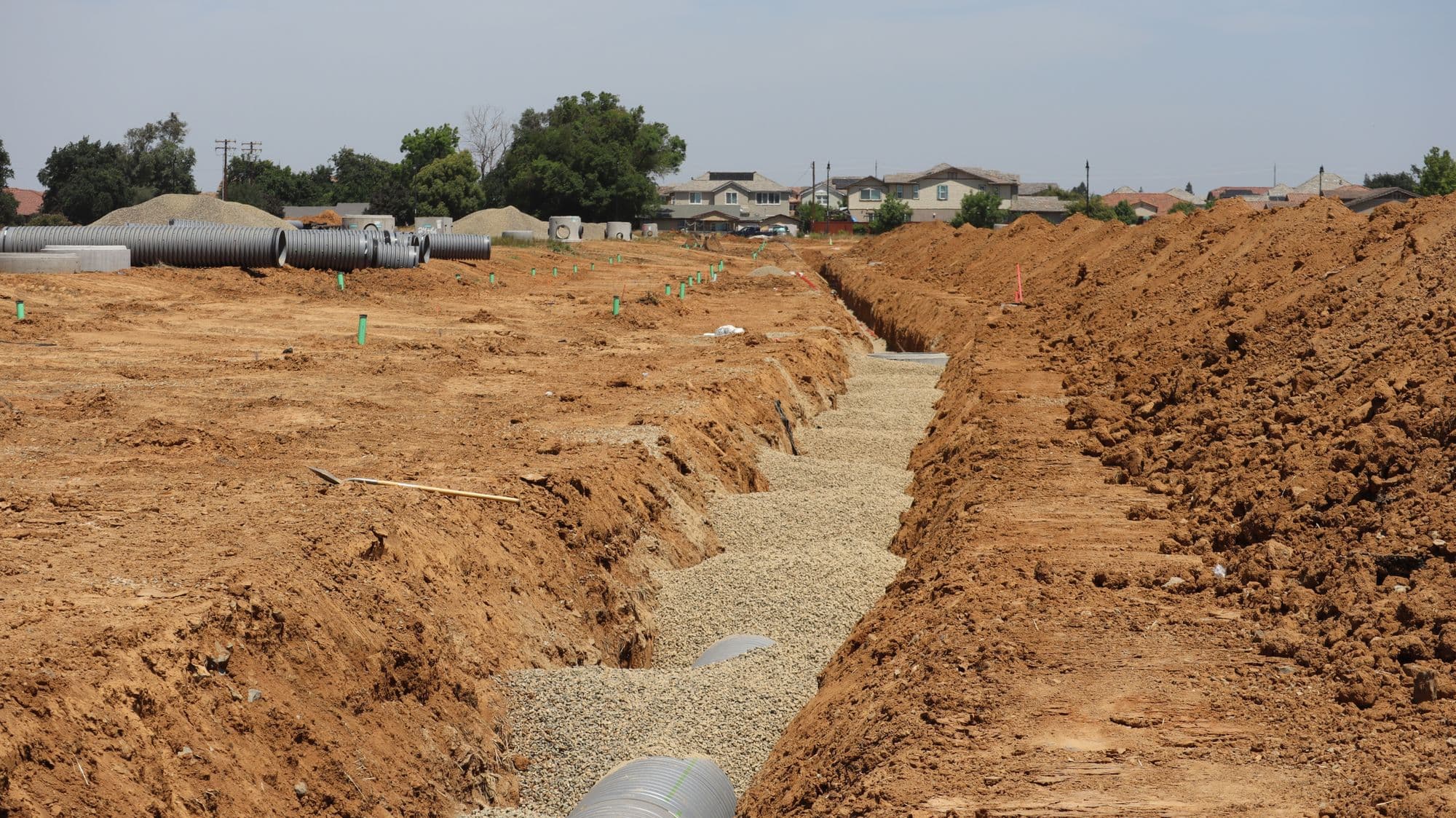 Altyapı hendeği, geniş açı